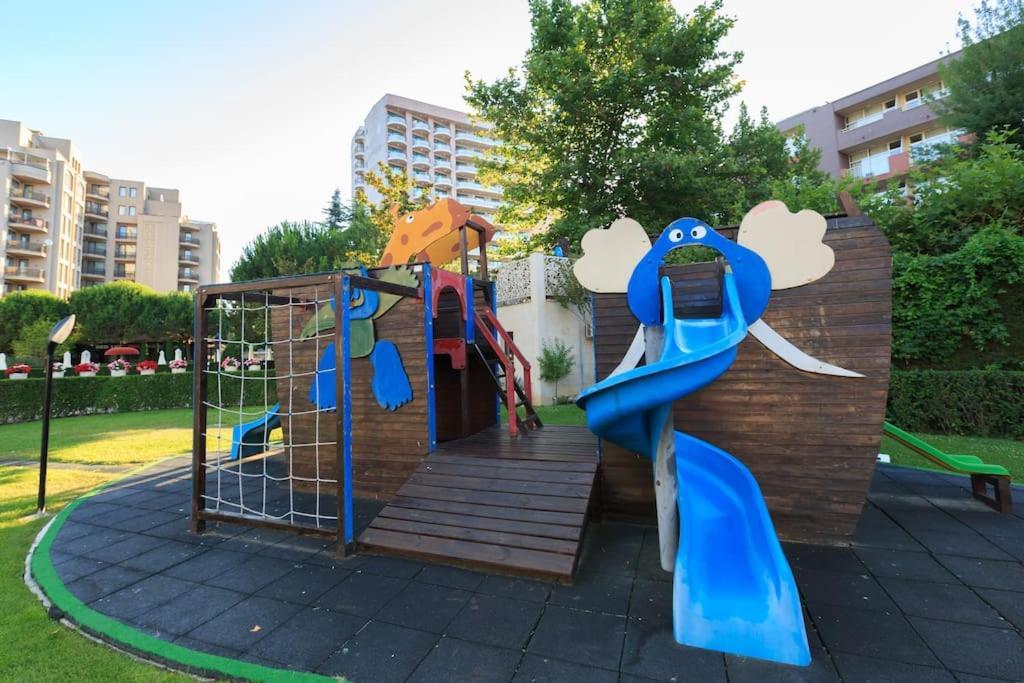 סאני ביץ' Royal Beach Apartment Barcello B מראה חיצוני תמונה