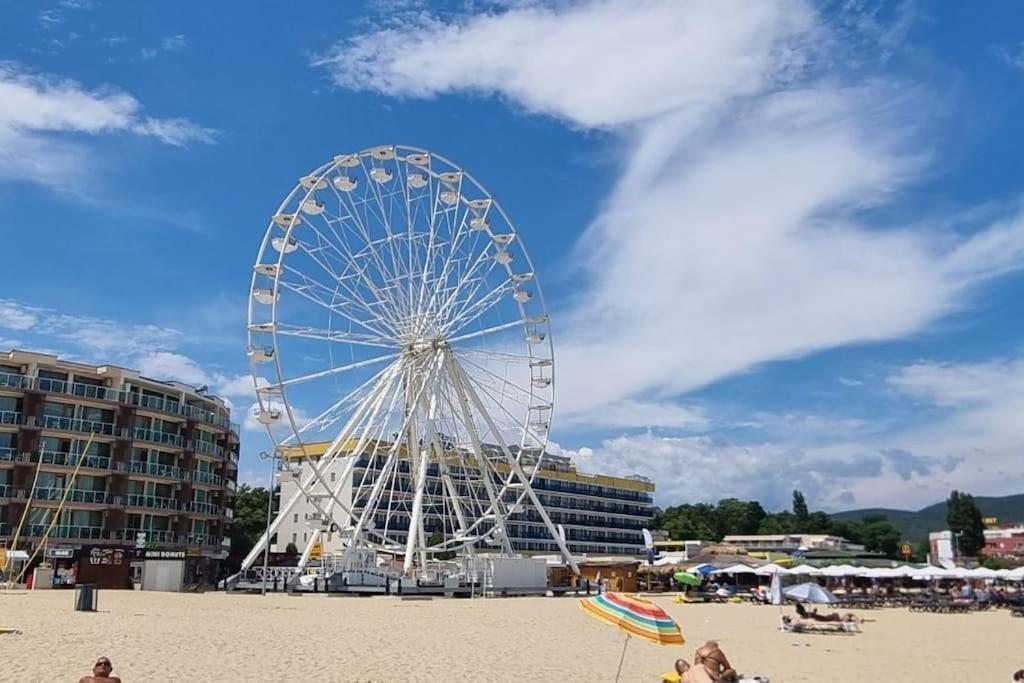 סאני ביץ' Royal Beach Apartment Barcello B מראה חיצוני תמונה